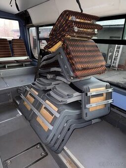 Zdarma sedačky z autobusu - 1