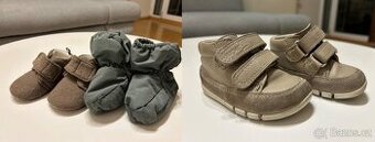 3 páry bot: Capáčky 16/18 + Bačkory 18/19 + první botičky 18