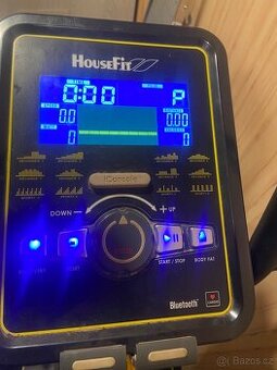 Elipticky trenažer Housefit Motio 80i train - 1
