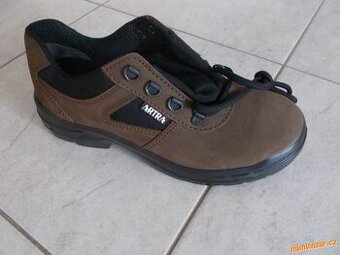 Pracovní boty Artta vel.38
