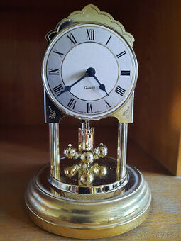 Retro stolní pendlové hodiny Quartz