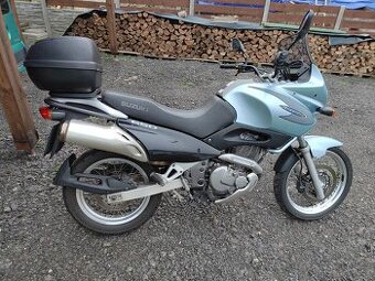 Prodám Suzuki Freewind xf 650