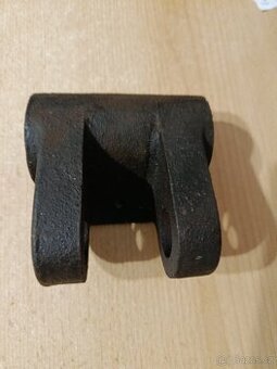 Držák třetího bodu hydrauliky zetor