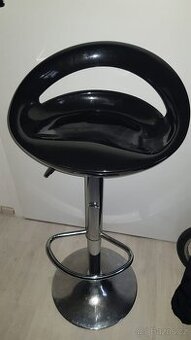 Barová židle