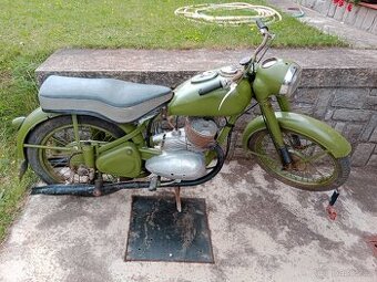 Jawa 350 pérák