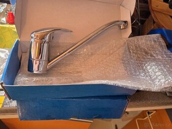 Nová kuchyňská / dřezová baterie