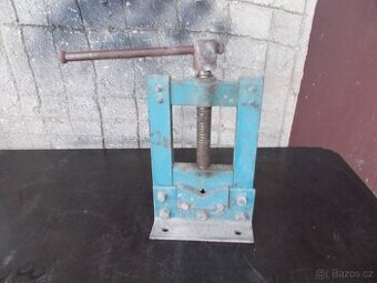 instalaterský svěrák