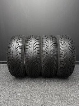 Sada pneu Semperit 235/60/18 107H