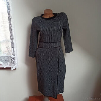NOVÉ dámské úpletové šaty eur 40