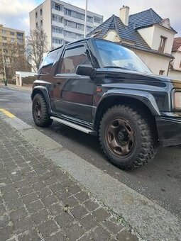 Offroad pneu 235/60 R16 + disky – najeto 300 km – jako nové