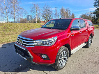 Toyota hilux 2,4 d4d automat 3/2018 max výbava