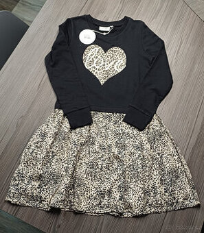 Jarní šaty pro dívku