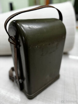 Dělostřelecký teodolit YAL T-60