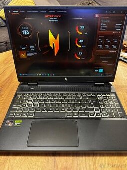 Acer Nitro 16 - RTX 4050, 16 GB RAM DDR5