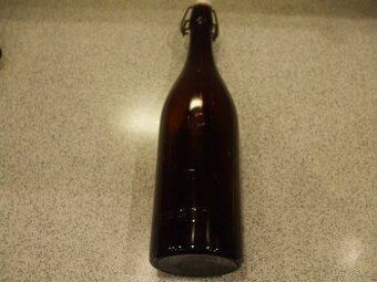 Stará pivní láhev Pivovar Upice.