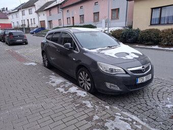 Opel Astra J Sports tourer 1,7 CDTI