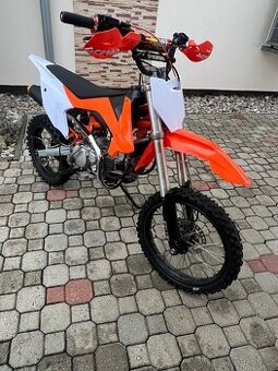 Pitbike yx160 stomp