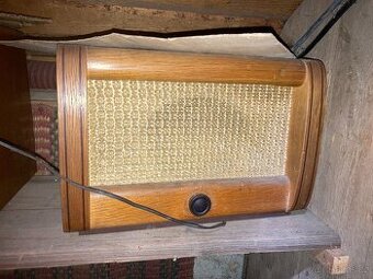 Prodám - sbírka radiopřijímačů z pozůstalosti
