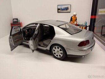 1:18 Volkswagen PHAETON D1 - Silver - AUTOart