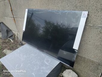 OBŘÍ TV TCL 75P89K LCD DISPLEJ NA PÁR MÍSTECH NAPRASKLÝ,J