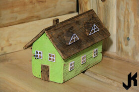 Dřevěný domeček zelená chalupa AT056 - 1