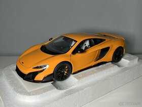 AutoArt - McLaren 675LT, 1:18, oranžový