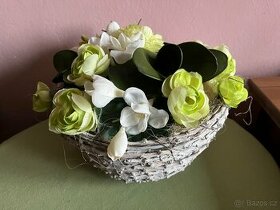 Dekorace na stůl - velký květinový košík