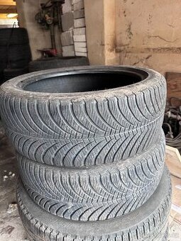 2ks celoročních pneu 225/45 R19 - Goodyear