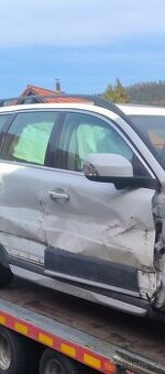 koupím náhradní díly na Volvo xc70 2014