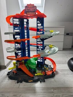 Hotwheels garage