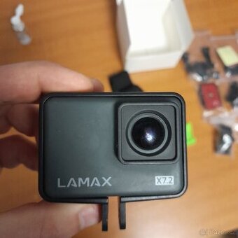LAMAX x7.2 akční kamera + příslušenství