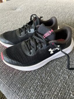 Botasky Under Armour vel.36,5 - 1