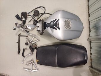 Náhradní díly Yamaha FZS 600 Fazer