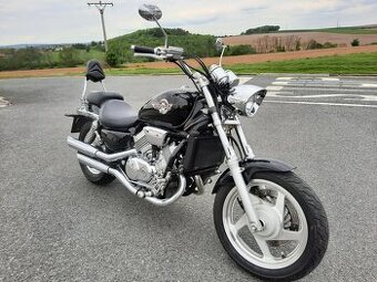 Honda VF 750 C