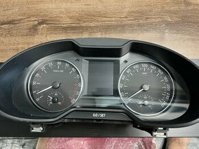 Budíky 5E0920850E Škoda Octavia 3 použité