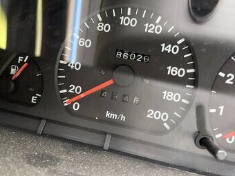 Suzuki Swift 1.0 GL (2002) – 1. majitel, garážované, 86 000