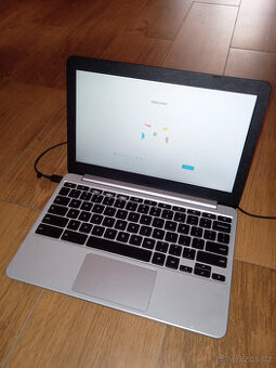 ASUS Chromebook C201P. 11.6", 2GB RAM, 16GB storage