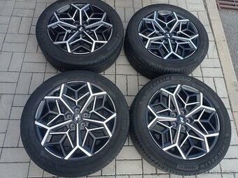 Zánovní Letní 19" originál Hyundai Tucson Nline