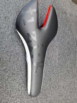 Sedlo FIZIK