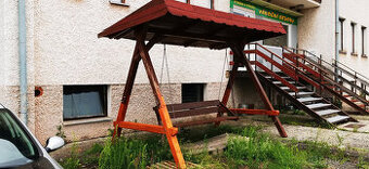 Zahradní houpačka