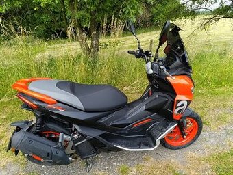 Aprilia srgt 125 sport