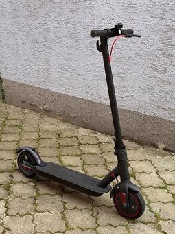 Elektrokoloběžka Xiaomi Mi Scooter Pro