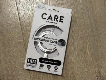 PanzerGlass CARE kryt pro iPhone 16 Pro, MagSafe KickStand