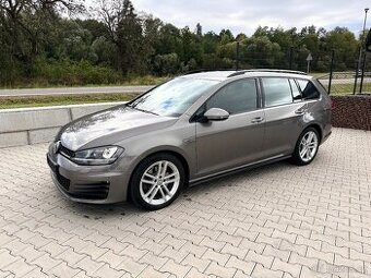 Volkswagen Golf 7 GTD Highline 2.0 TDi 135kw Bi-Xenony Navi
