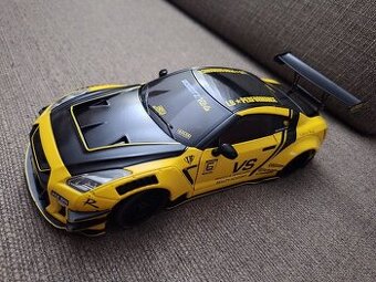 Nissan Skyline 1:18 Solido