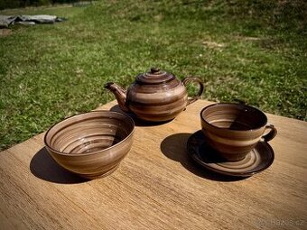 Keramická čajová souprava – točená hnědá glazura