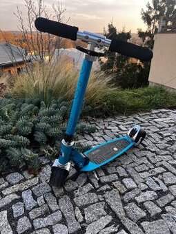 Koloběžka Micro Rocket