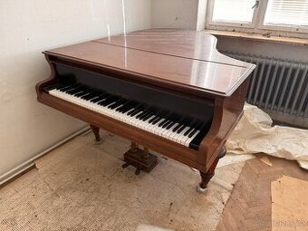 Klavír Ant. Petrof
