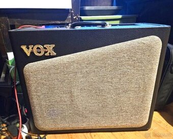 VOX AV30 (polo-lampové kombo 2x12AX7)