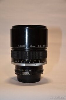 Nikon Nikkor 135mm f/2 AI-S
